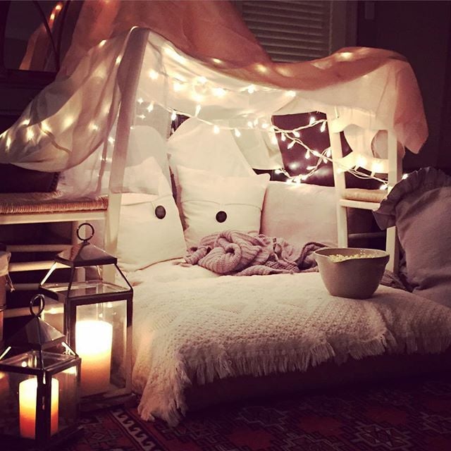 StudentLifeBU's tweet image. What up Wildcats?! Are you bored and looking for something  to do during this serene Sunday morning? Build a fantastic fort! Grab some blankets, pillows, and some chairs and get to work! Tag us in your fort photos. #StayHomeSunday#SaferAtHome#Wildcats#FlattenTheCurve