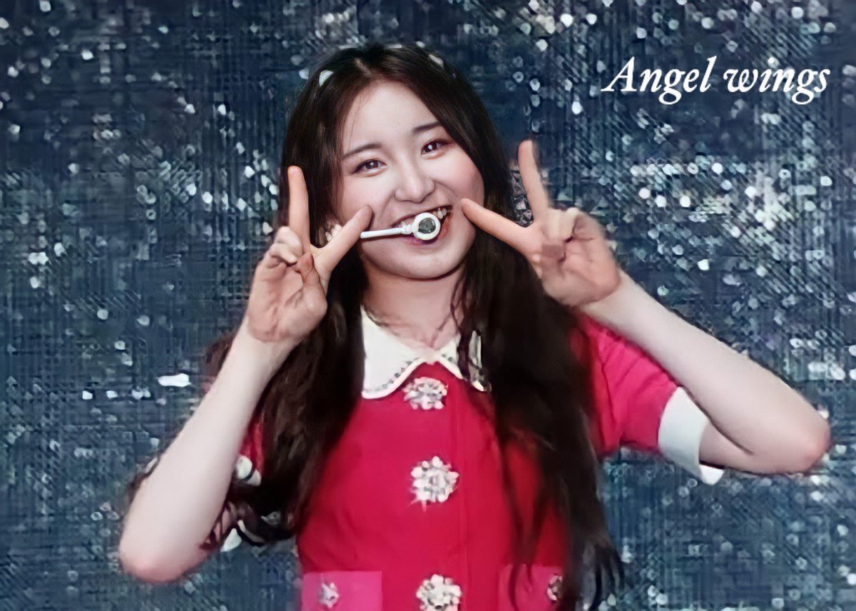 angelwingshk's tweet photo. - 
Happy birthday ChaeChae🥳🎁
Love you forever 💜🥺
#OurWingsChaeyeonDay 
#우리의_따뜻한겨울_채연아_생일축하해 
#LeeChaeYeon
#Izone https://t.co/ELoDEFqTGp