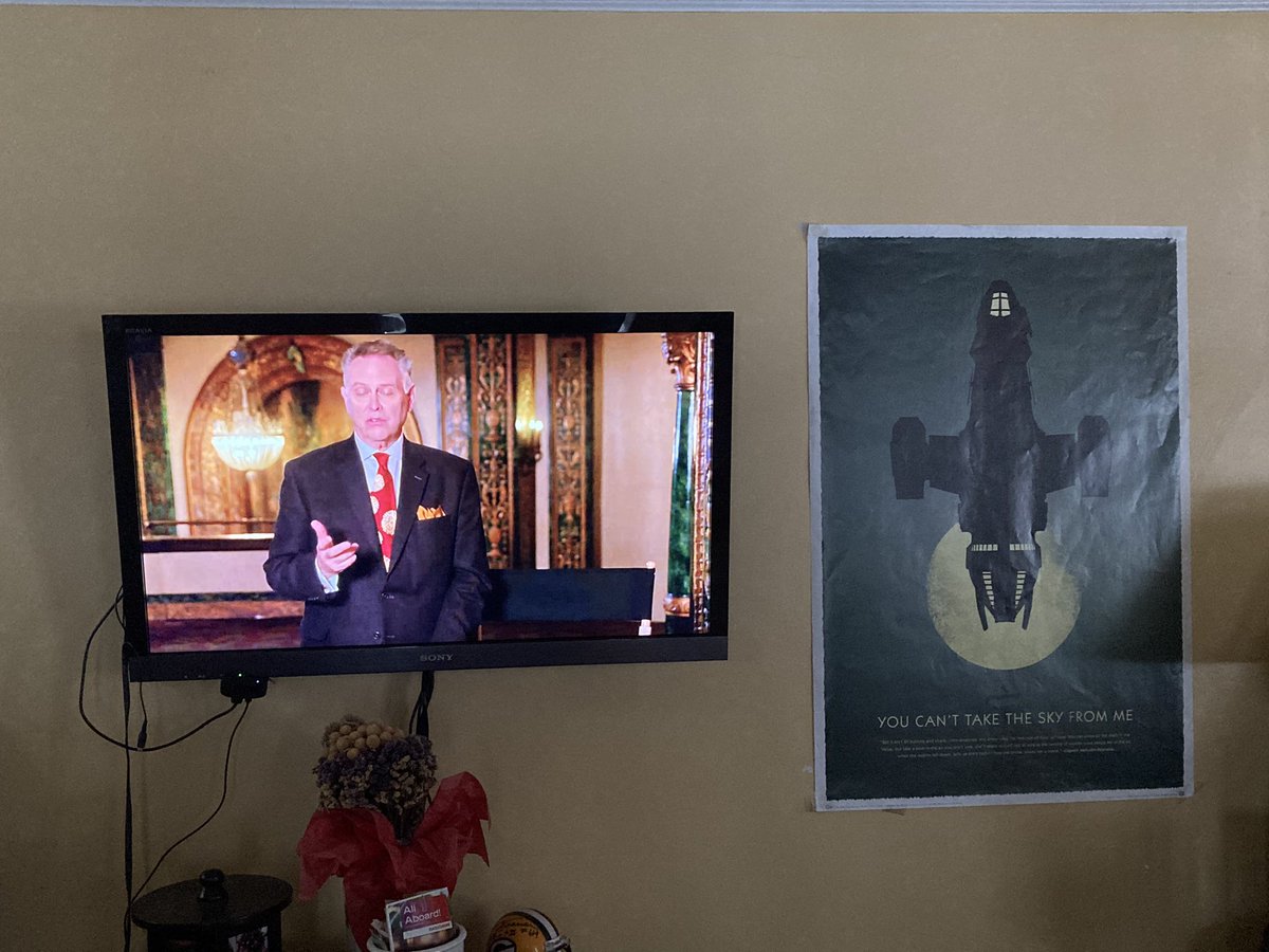 TeamRickandIlsa's tweet image. Listening to Eddie do his intro while I wait for the first bit of caffeine to touch my tired, grouchy soul. #TheGlassKey #NoirAlley #TCMParty