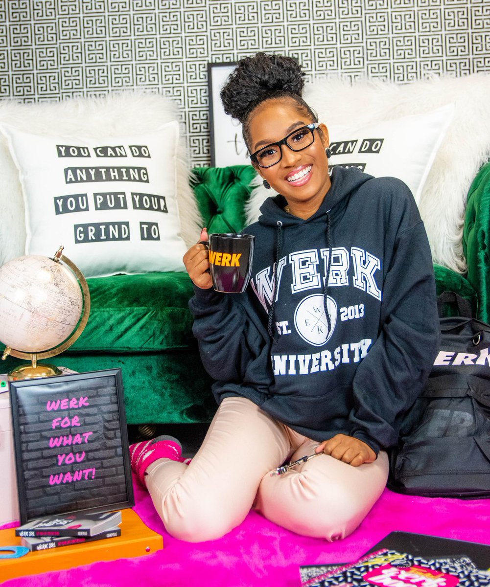 Aman_Magazine's tweet photo. #Werku #Werkuniversity #bosslady #bossbabes #smallbizsaturday https://t.co/BME4DHhYPu