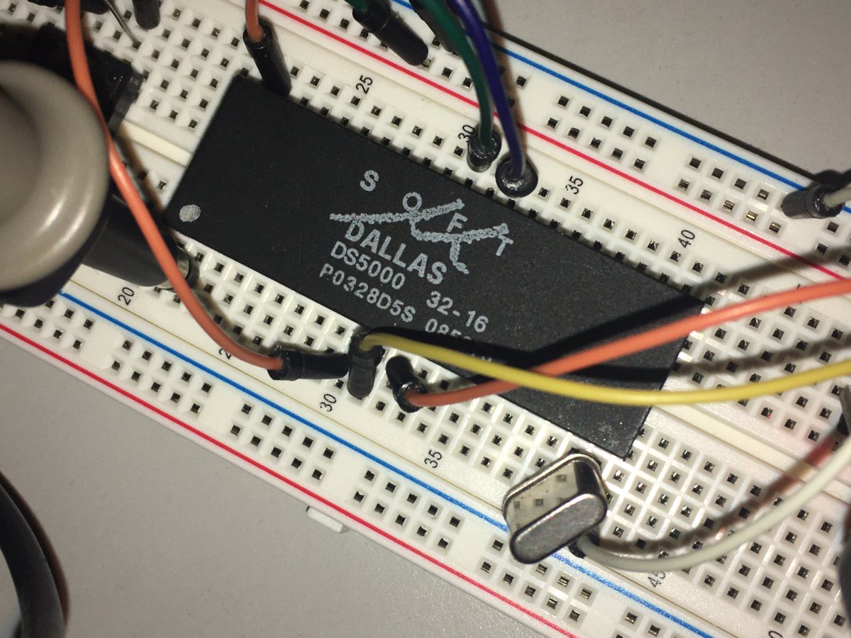 Domingo Alcalá tweet media