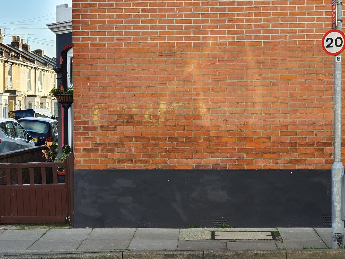 At the corner of several roads there are the remains of SWS signs, giving directions to Static Water Supply tanks that stored water for firefighting. Very faint, but theyre there  #Portsmouth  #Blitz80 /2