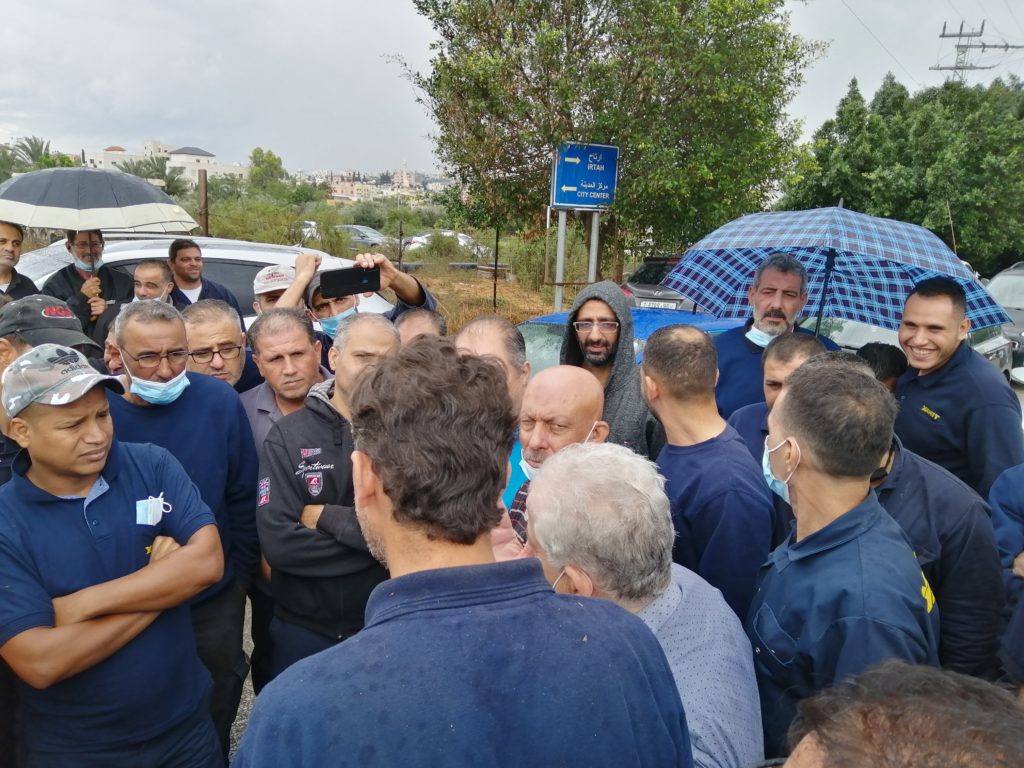 stopthewall's tweet image. For the10th day, Palestinian workers are determined to continue the strike against the dire working conditions &amp;amp; ill-treatment by the Israeli company of #Yamit
#Yamit CEO stated that he denies the workers' their rights as they're  Palestinians!
MORE: bit.ly/2LA7Jqb