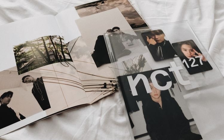 truenitosOff's tweet photo. 🔮₊ˇ stα(y.) frᥱsh ! ,, › ᥕᥱ'rᥱ 𝗧𝗛𝗨𝗡𝗗𝗘𝗥 𝗫 𝗧𝗜𝗧𝗔𝗡𝗜𝗨𝗠 ⧉ 𝕤𝕥𝕣𝕖𝕒𝕞𝕚𝕟𝕘 𝕥𝕠 ¡¡ ꗃ* #RGLR_StreamParty + #TeamRegular
(#ATHAN) :¿Yo? Enamorado de este álbum, sobretodo de regular que honestamente no paro de ponerla. Miren que lindos son estos niños, mgstan https://t.co/me7qfvCgk1