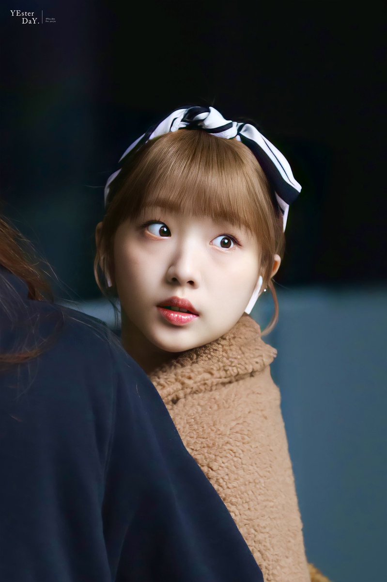 Yeo_0jin's tweet photo. 201101 𝘏𝘘.🧡

활동 수고 많았어 🥰🥰

#이달의소녀 #LOONA #임여진 #여진 #yeojin @loonatheworld https://t.co/cqIRym42Ii