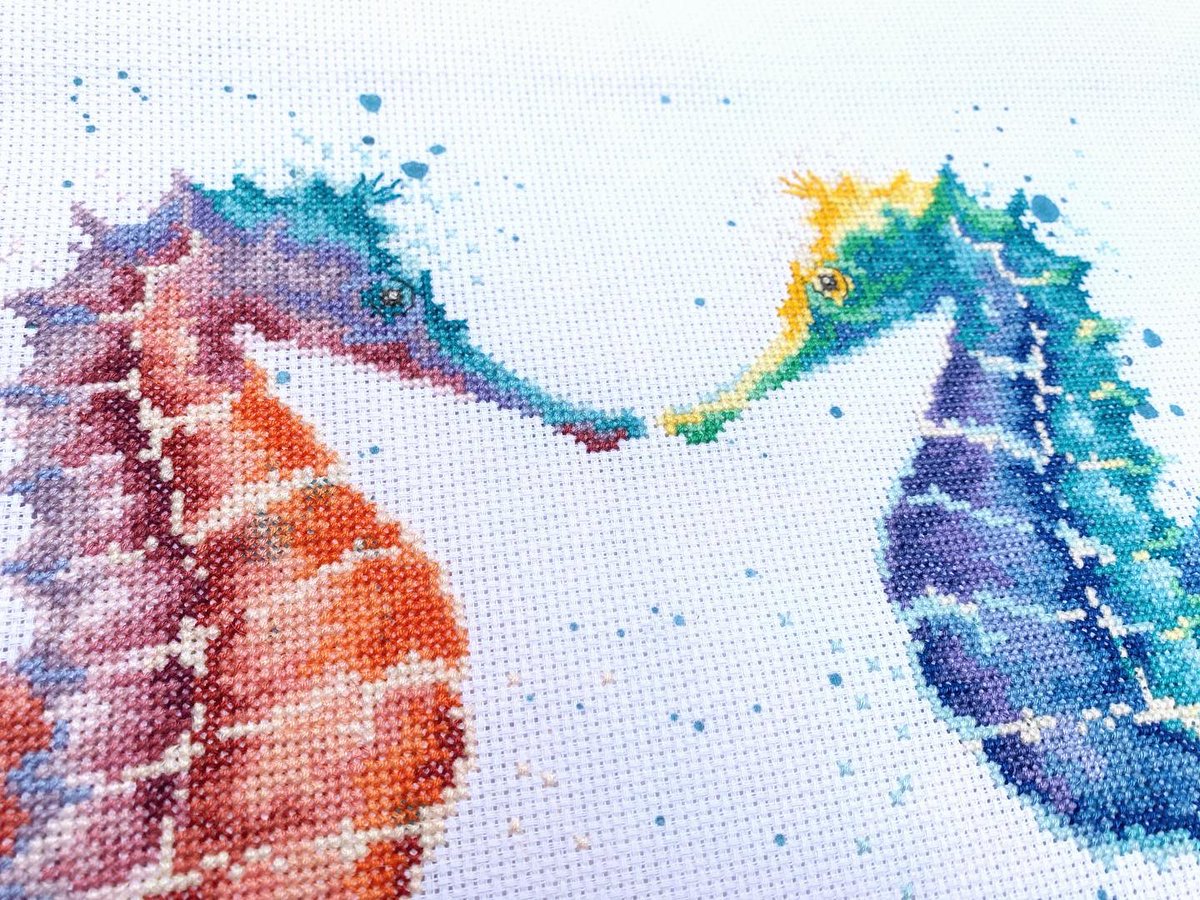 NatCBrooks's tweet photo. All done! ✅ First project of 2021 complete! ☺️🪡🧵❤️ Bothy Threads ‘Shell We Dance?’ 🐙🐠🐬🦑💙 - something nice & colourful to start the year with 🥰🌈✨
.
.
#craftynat83 #bothythreads #shellwedance #seahorse #colourful #firstproject2021 #crossstitch #makesmehappy😊 #rainbow🌈 https://t.co/6Y9WF63Wla
