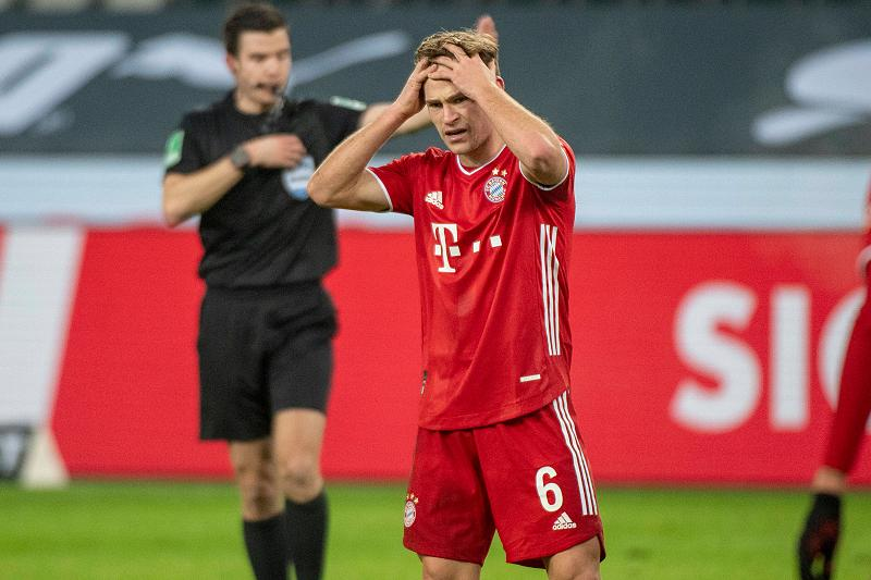 I was thinking about it lately, if you notice and remember, both Leipzig/Gladbach used the same tactics on us and both scored 3 goals, we only managed 1 point against both formations. The trick is simple, a hard-working trio in the midfield, a false 9 and a fast winger.