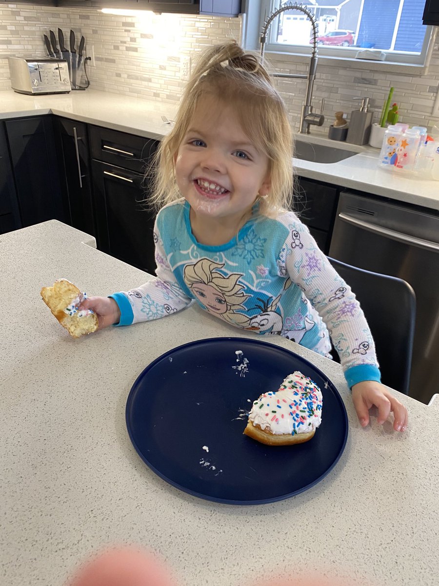 Donut Day ⁦<a href="/icondonuts/">icondonuts</a>⁩ 

Daddy is as happy as she is 😉