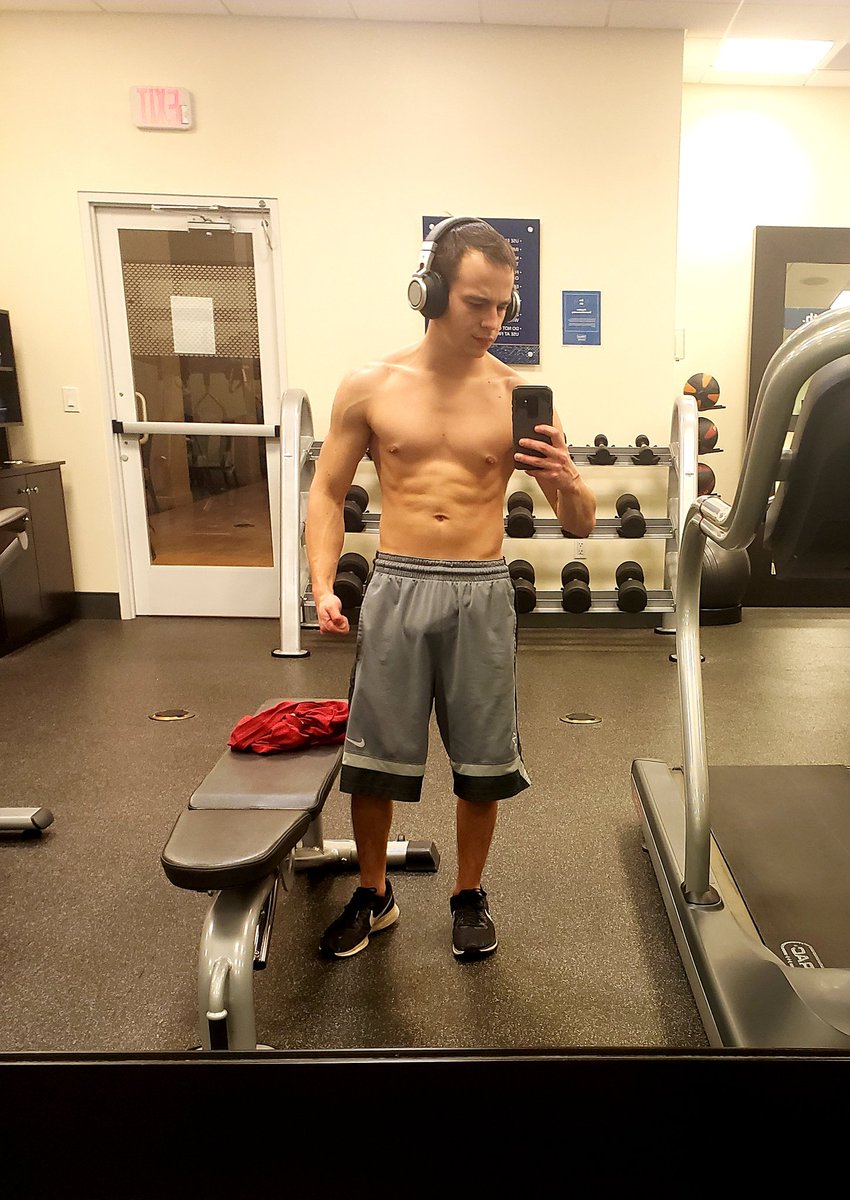 NateWings's tweet photo. 24/7 the grider #growth #fitness #fitfam #keepkickingout #SuperWildCardWeekend #WildCardWeekend #TitanUp #BetterThanYesterday #YouVsYou https://t.co/6EfOonYXmo