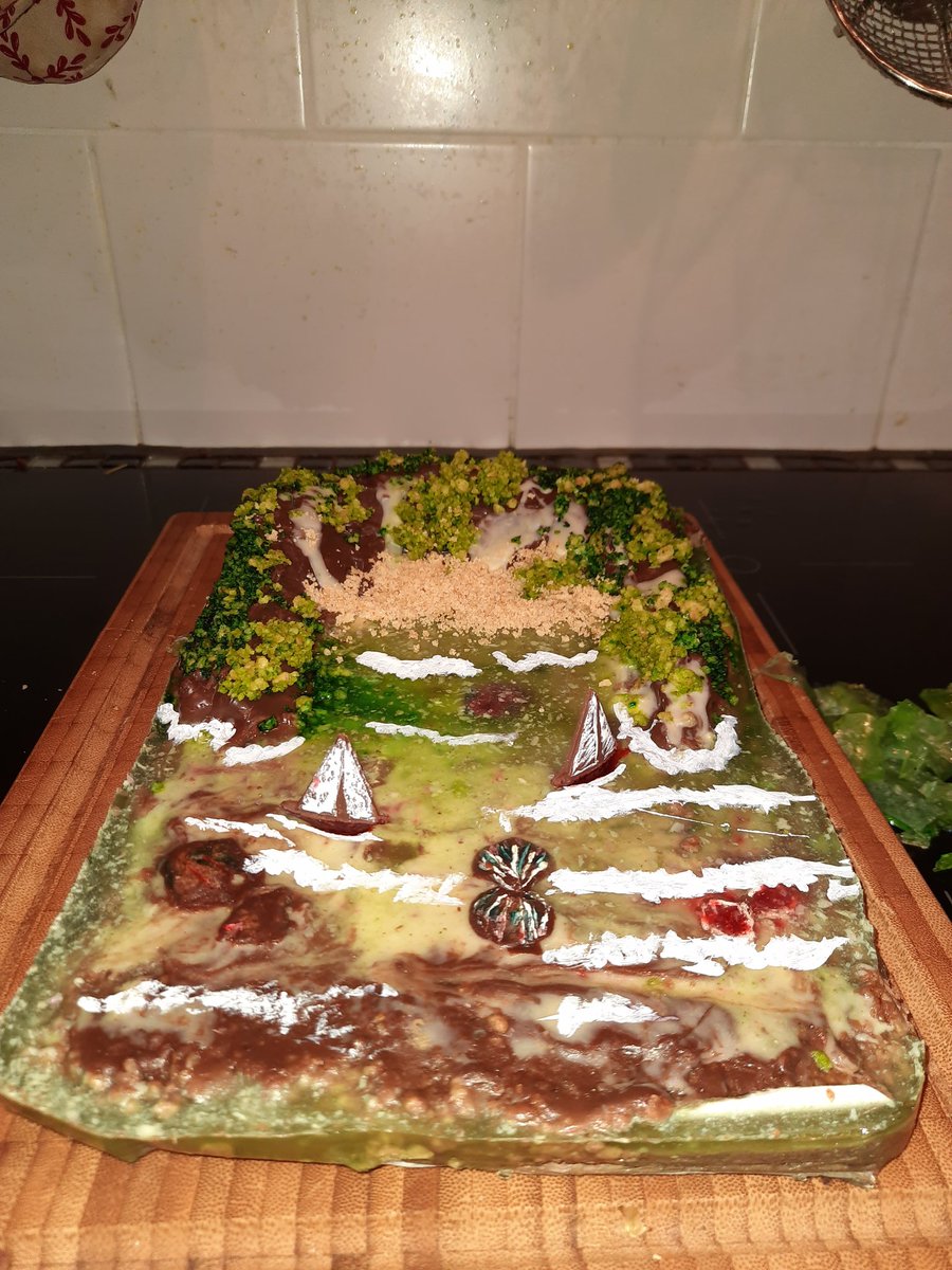 Svennisorn's tweet photo. Beachcake ist fertig. Und lecker! #Omnomnom #Beachcake #BALWC @saturnus84 https://t.co/k9OrjqO5Uy