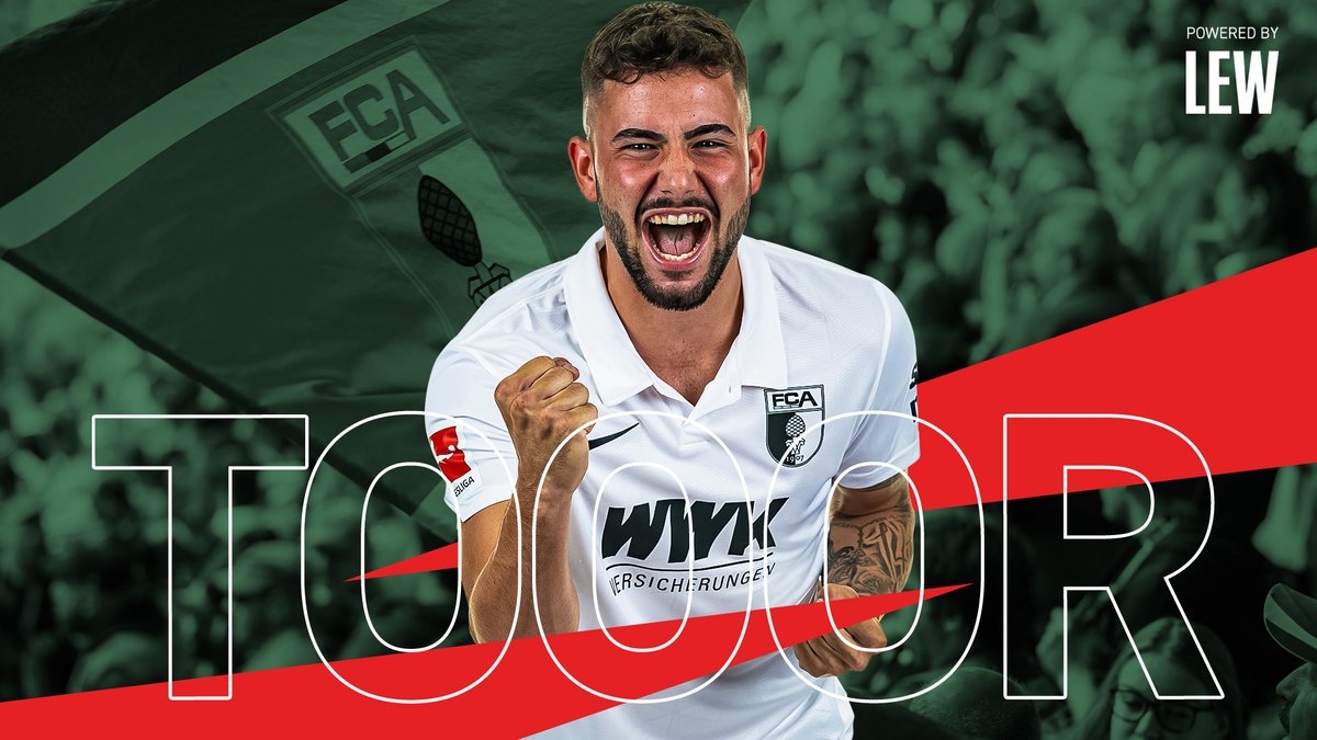 FCAugsburg's tweet photo. 46' Und ZACK! Da ist der Ausgleich! 😍😍😍 #FCAVFB https://t.co/SqkaRtbG5s