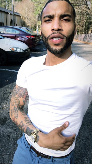 Watch 17th Chariot's leaked NSFW photo on TwXstars