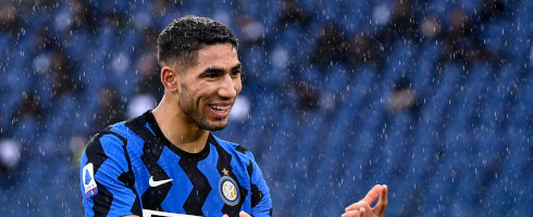 footballitalia's tweet photo. Achraf #Haimi has a ‘bittersweet feeling’ after #Inter’s draw against #ASRoma, while Gianluca #Mancini’s focus turns to the upcoming Derby della Capitale. https://t.co/eQ51zwmY3r #RomaInter #SerieA #Calcio https://t.co/cBkb3h4Evx