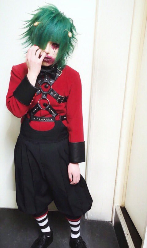 Gulugulu’s reactions to you asking them to buy you pads: a thread