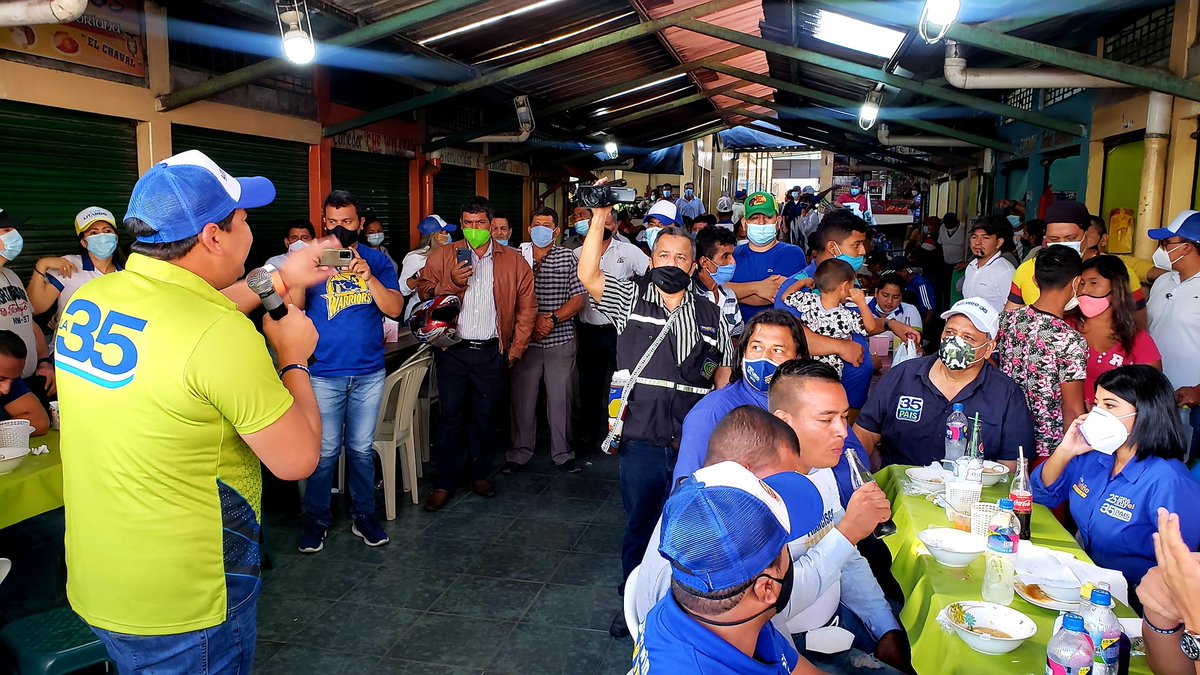 cesarlitardo's tweet photo. Desde #ElEmpalme quiero enviar un mensaje al #Ecuador 🇪🇨: el país necesita unión y desarrollo. 
Anoche @XimenaPena1 dejó claro que en @35PAIS tenemos la capacidad y experiencia. 
¡No más improvisados!   
#VuelveLa35 
#LitardoGaranteDeLaDemocracia 
#Todito35 https://t.co/fRl8BVBxSC