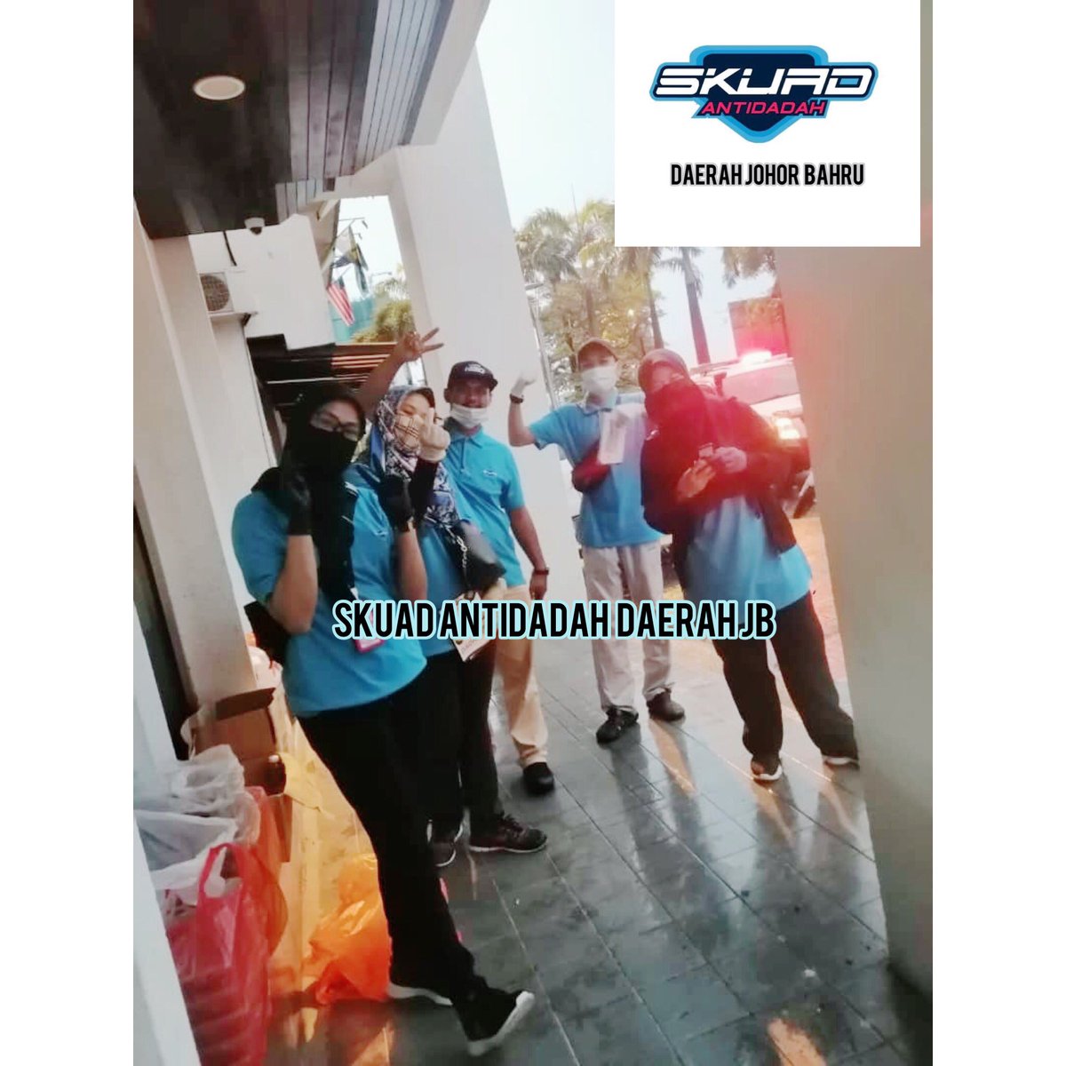tenkuaisy74's tweet photo. 9/1/2021 6.00 Pm
Bertempat di : KTM JB & LANANG JB & DATARAN LARKIN JB & HSA JB
*Memberi makanan & serta talimat mengenai bahaya nya dadah kepada mereka d gelandangan d johor bahru
#skuadantidadahdaerahjb #dadahterkawal2025 #iinsanekasih #pbsm https://t.co/tp6ecif5E1