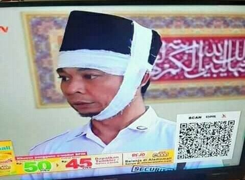 quackity with his beanie after fighting technoblade