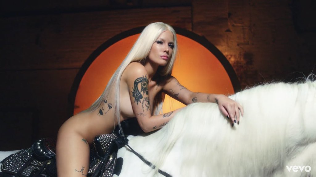 naz frangipane tweet media