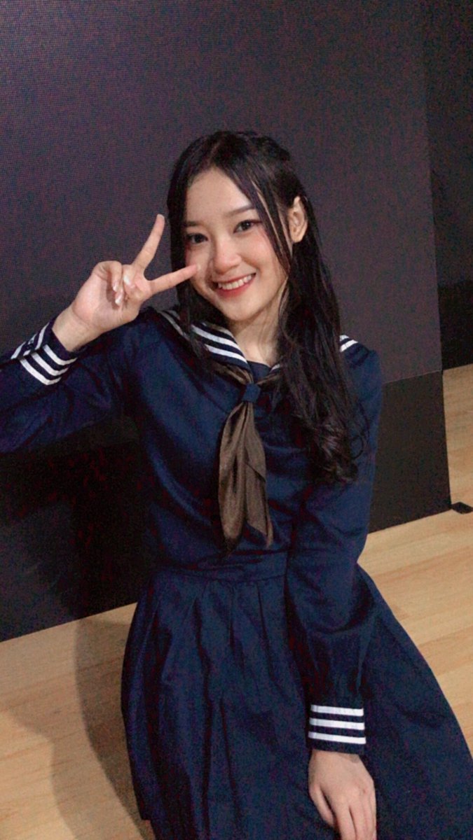 dheaangelialee's tweet photo. Thank you guyss for todey!!!
#FlyWithTeamTJKT48 

Gimane nihh hari spesial kann😆❤
Alias besok klo sempet Showroom jan lupa nonton yee😬😉 https://t.co/7PW26mIr1b
