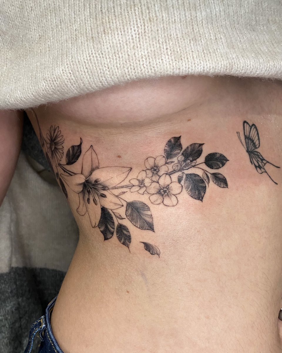 l2utattoo's tweet photo. Le projet personnel de cette après midi 🦋 Merci Marine !! https://t.co/j6gtMx1TA2