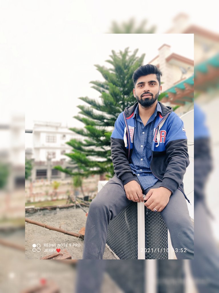 Daar__Shab's tweet photo. اس کو دیکھا تو محبت بھی سمجھ آئی
ورنہ اس لفظ کی تعریف سنا کرتے تھے❣
#UrduPoetry
#UrduShairy
#AbQuettaNahiGharJao #JammuAndKashmir #jammu #Trending https://t.co/bXtkdK8Pbn