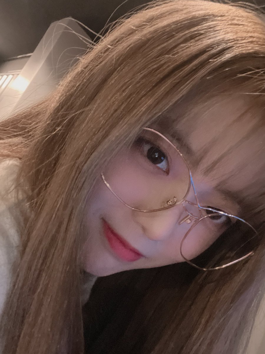 WekiMeki's tweet photo. 키링들 이제 어여 자자요!
오늘도 고생했어요💜
감기조심!!

#☁️ https://t.co/77SZDWHRW1