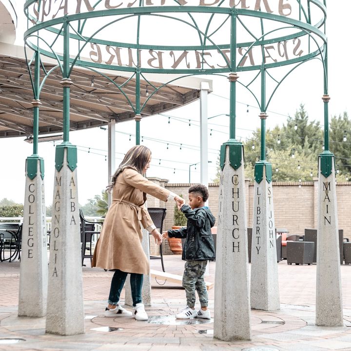 Our hotel offers plenty of space to roam (and a large pool) and close access to the best Spartanburg has to offer when traveling with the kids. 
Book today: bit.ly/35R6R5x

#Spartanburg 
📸: Blake Schultz Photography 
In Screen: <a href="/sarahlampley/">Sarah Lampley</a>