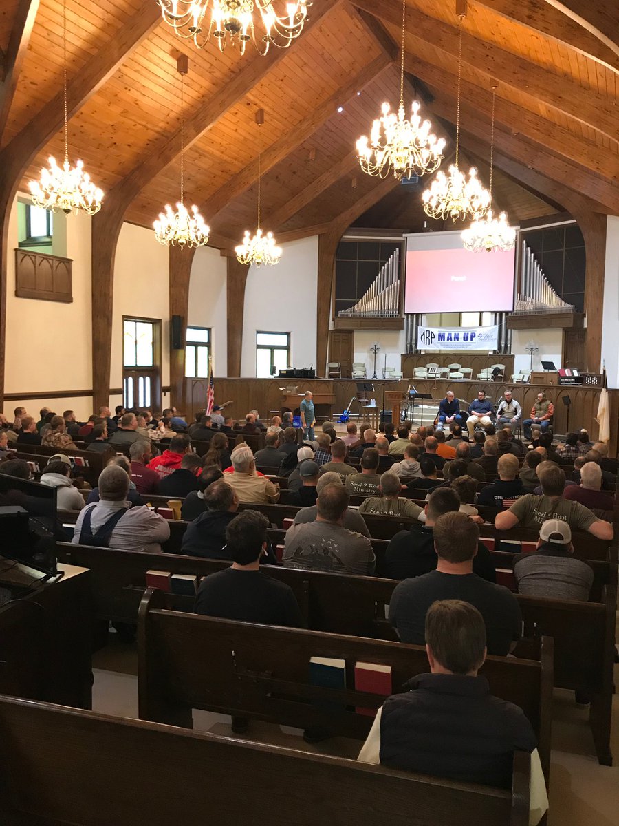 The_Man_Church's tweet photo. Thanks to everyone that took part in the Man Church One Day Event at First Baptist Church Charleston in Charleston, MO. A great day of challenge, equipping, fellowship and impact. #DiscipleMenChangeEverything
https://t.co/bpOJijqLJ1 https://t.co/wrEfb3XRri