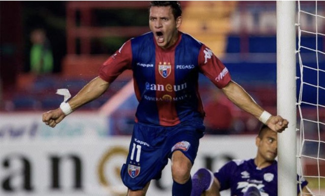 MauricioOrtegaE's tweet photo. Según informa @nicorivera05 de @RadioDibluFM y confirma @majofloresm de @tctelevision, esta semana #BarcelonaSC oficializa la llegada de #CarlosGarcés de 30 años exdelantero de #Delfín, #Atlante, #LigaDeKitu, #LDUP, #Manta, #DepQuito y #DepCuenca. Dele RT si apoya su #FichajesBSC https://t.co/BT6OwZ3xsk