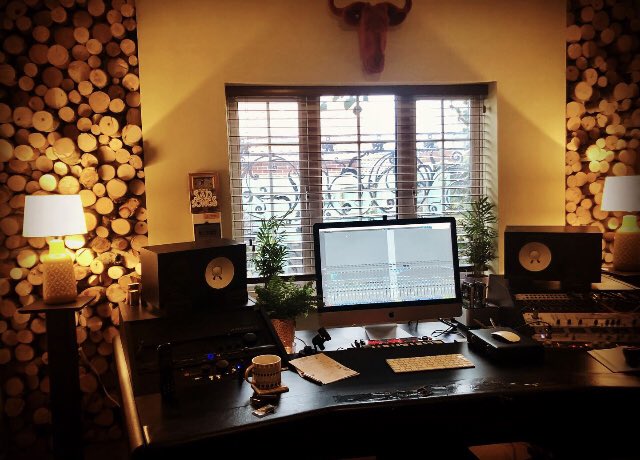 New songs coming on great ! 
Hope you are all having a lovely weekend xx

#jackandtim #studio #ukcm #fatherandson #songwriter #producer #goldenbuzzer #britainsgottalent #gibson #seelectronics #acscustom #thaliacapos #music