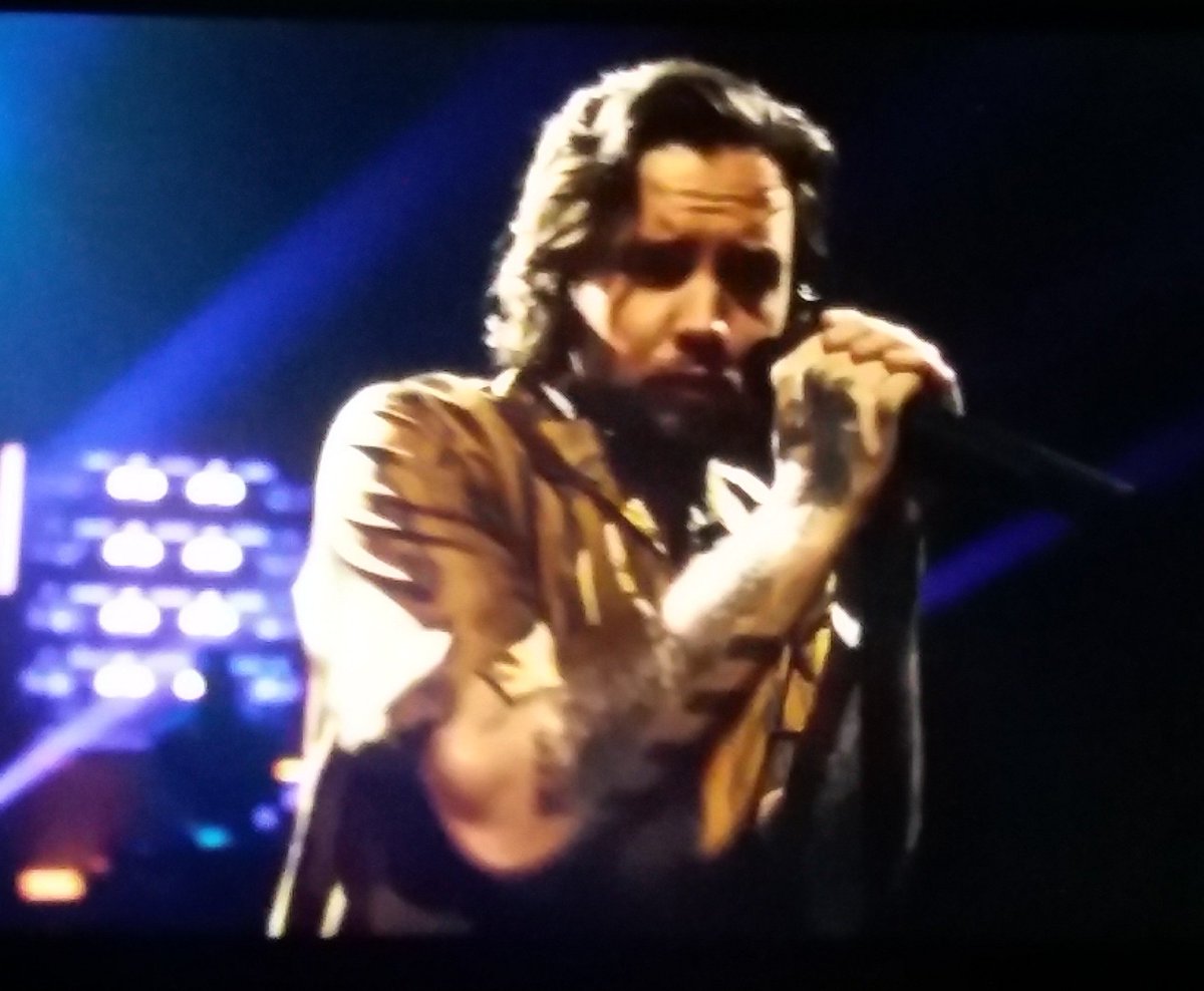 monicat1801's tweet image. ⏩⏩▶️
#LPSHOWFINALACT 😊