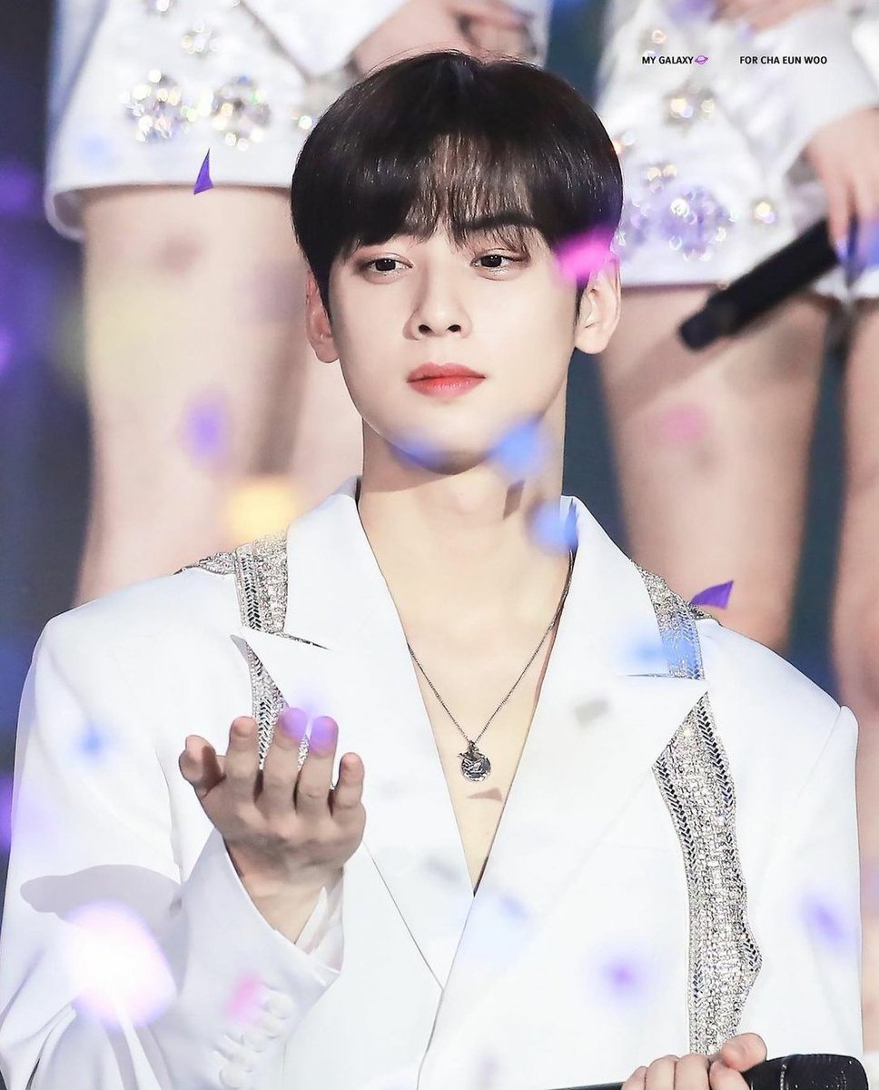 Priyank36626266's tweet photo. Hi Aroha 🤍🤍🤍🤍
#CHAEUNWOO #ASTRO #AROHA https://t.co/TxN2FwfnYI