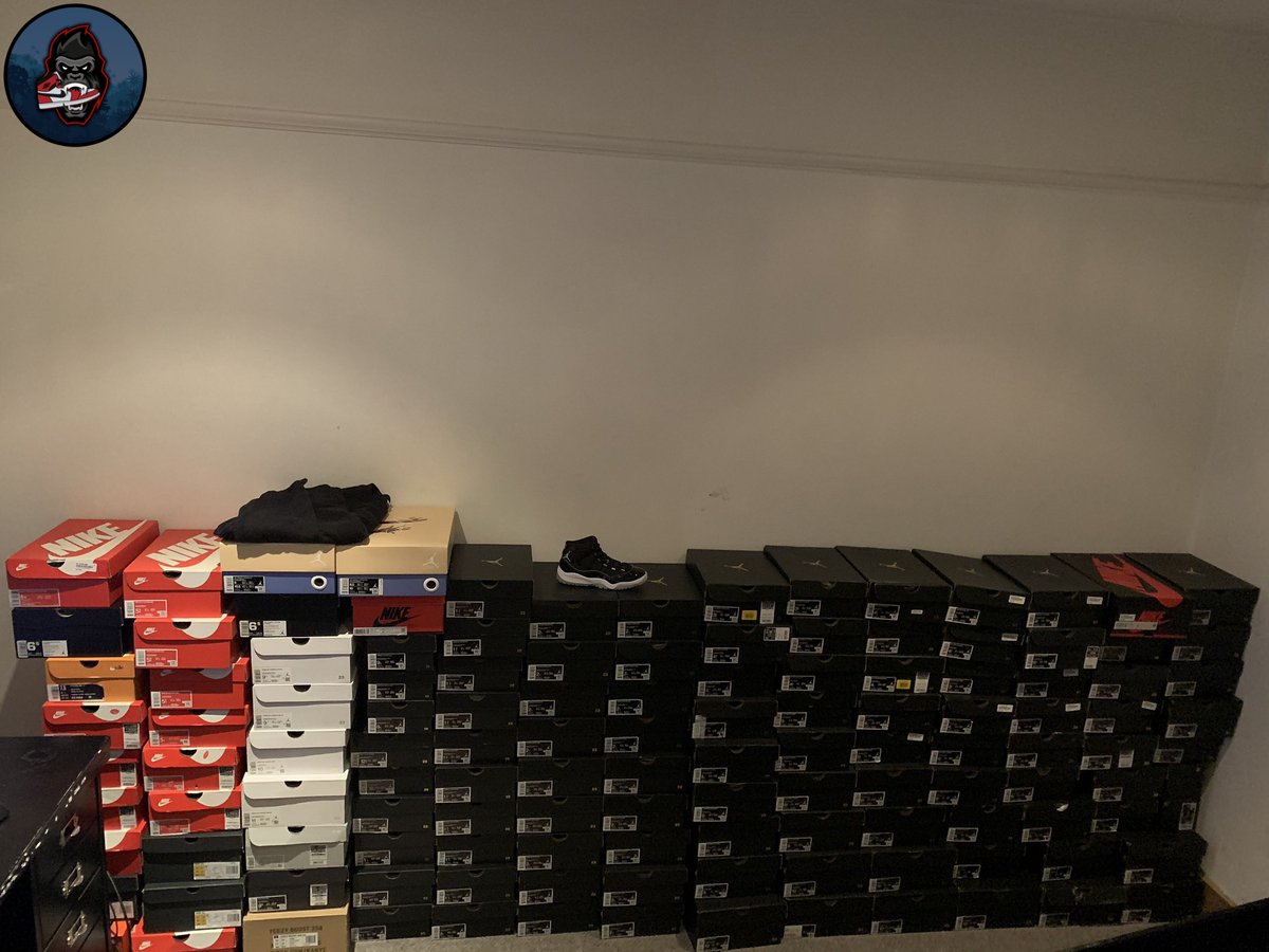 brickoko tweet media