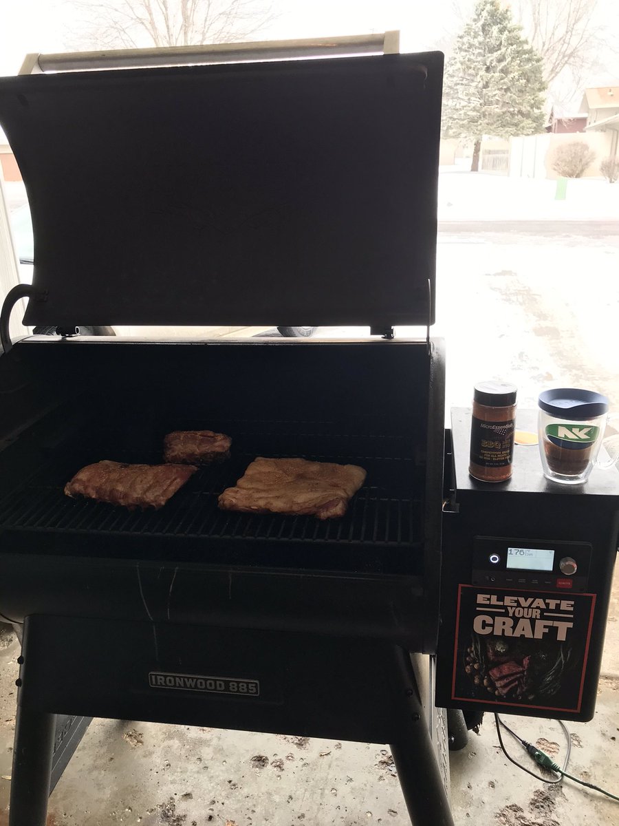 arthurcvcmn's tweet photo. Got up early and am treating myself on the bday to some homemade bacon and ribs on the traeger! The evenly formulated microessentials rub is going to make the pork a hit #grillmaster #microessentials #NKseeds https://t.co/vrxCbkaVlc