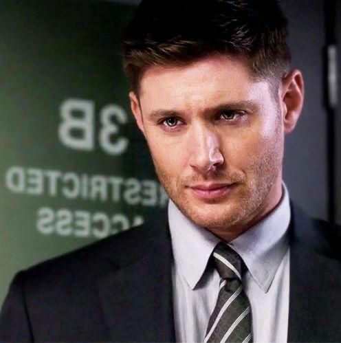 It's  #Jensunday right???Well I'm gonna cheer myself with some  #Deanbeauty because...I deserve it
