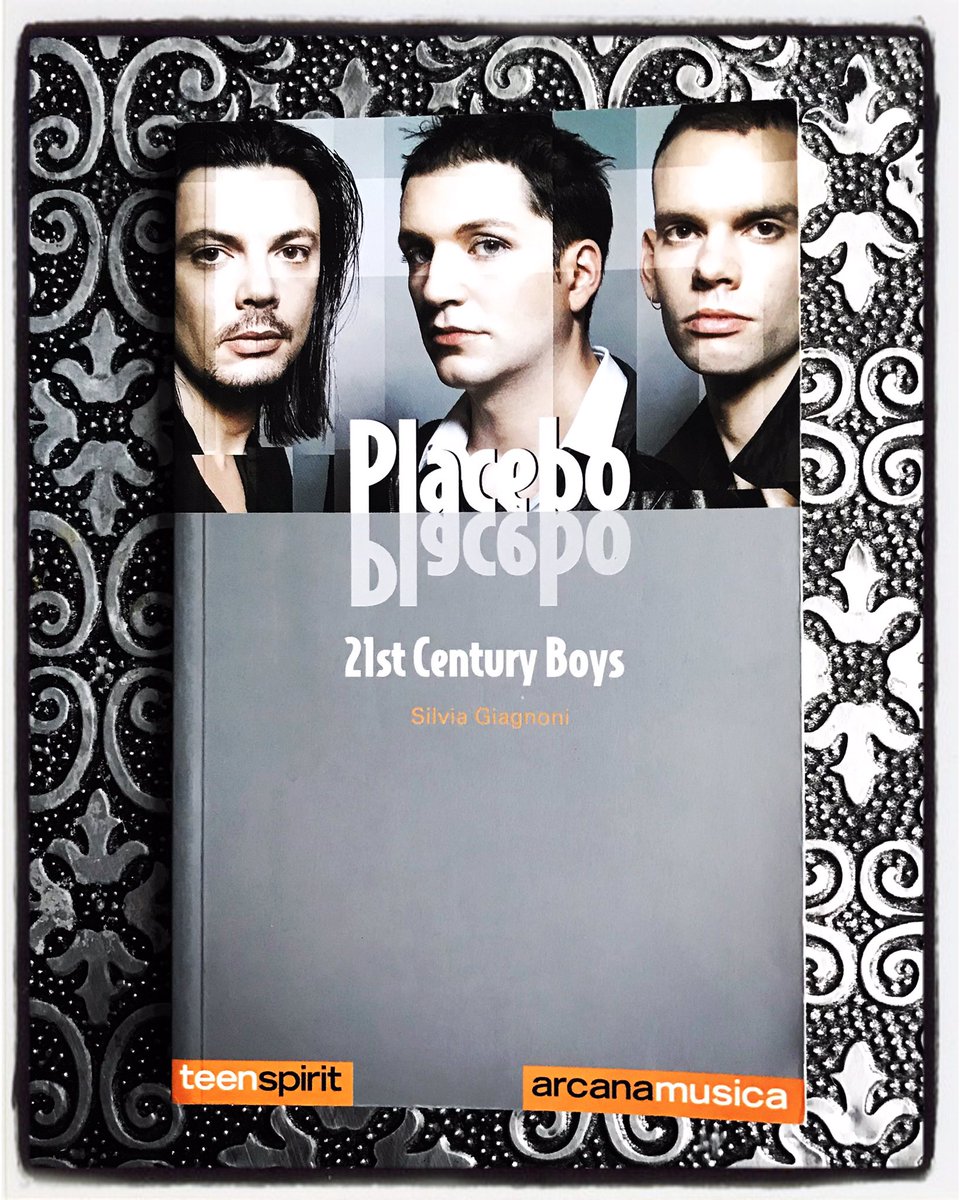 PlaceboFansUK's tweet photo. Placebo - 21st Century Boys By Silvia Giagnoni - Italian Biography #Placebo #PlaceboWorld #PlaceboBook #PlaceboCollection #BrianMolko #StefanOlsdal #SteveHewitt #SilviaGiagnoni #PlaceboFansUK #Placebo20 #Biography #NancyBoy #PureMorning #SleepingWithGhosts #BlackMarketMusic https://t.co/UckAxTgaFf
