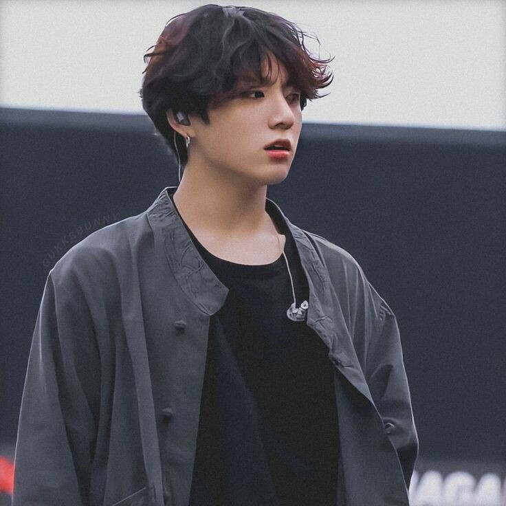 SGI_fic's tweet photo. #vkookau #taekookau 

                       ▫▫▫✡▫▫▫

Когда через главную дверь школы зашёл Аполлон в шикарном красном костюме, Чонгук понял, что теперь всегда будет заходить с чёрного входа

Фанфик:
https://t.co/Q1qpEzTeB8 https://t.co/IlrgK9yw6O