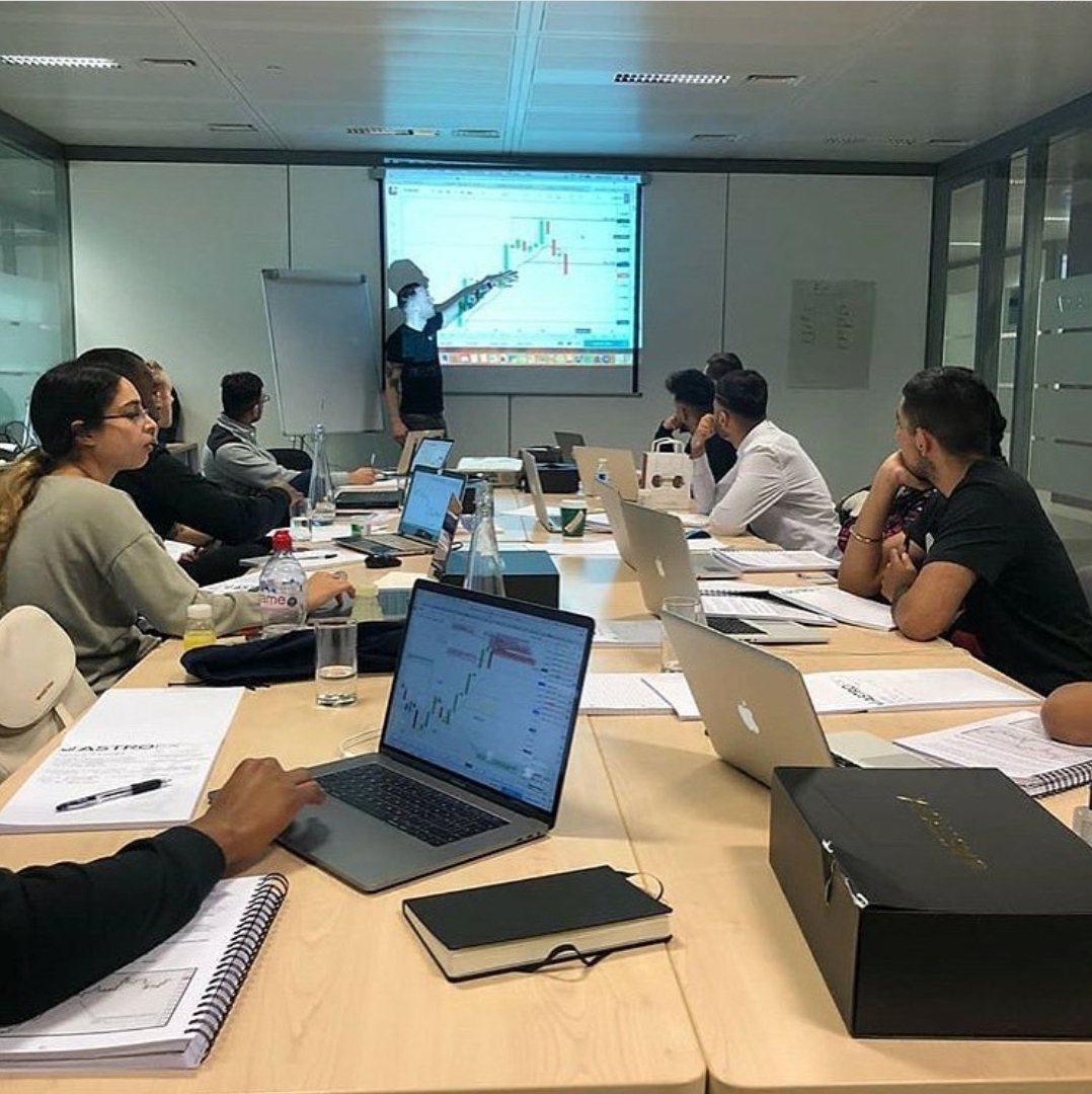 Cryptoflex4's tweet photo. Always a nice time talking about something you have passion for.
Dm me to know more about crypto currencies. Work hard! #blockchain #Bitcoin #BitcoinCash #Bittrex #bitcoindiamond #hustle #lifestyle #investment #business #entreprenur #cryptocurrency #makemomey #stocks #wealth https://t.co/3KOCs5Jn3p