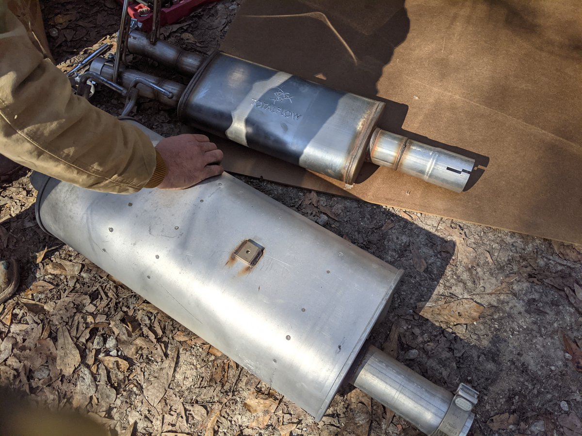 19warlock's tweet photo. TOTALFLOW 414633 18 Inch Muffler https://t.co/RsZ5Zi1kgQ https://t.co/6XtVWYLdHF