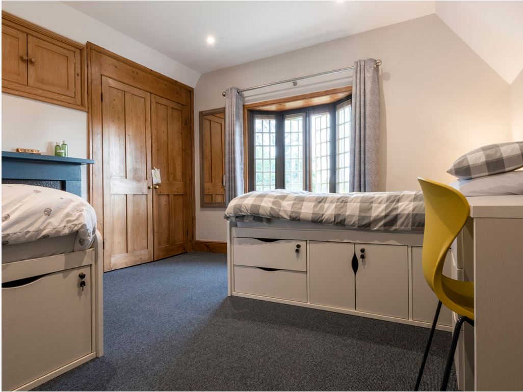 EnvoplanUK's tweet image. Check out  how we helped #IpswichHigh transform an old dairy house into #boardingaccommodation  #schoolinteriors #SundayReads
ow.ly/UpQZ50D4yW9