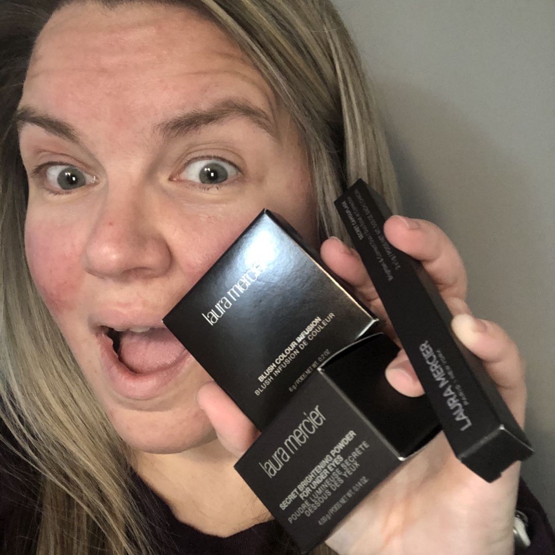 shearkris's tweet photo. Concealer duo stick is smooth, medium coverage and perfect shade match. Take my money!! 
#SecretCamoDuo #contest #complimentary @lauramercier @Influenster https://t.co/qbwKCDtwWN https://t.co/ivQTsmB4Cu