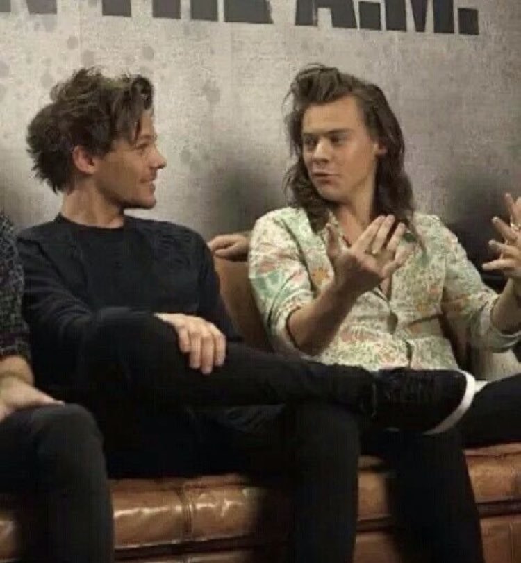 Happy times together we've been spendingI wish that every kiss was never endingOh, wouldn't it be nice?