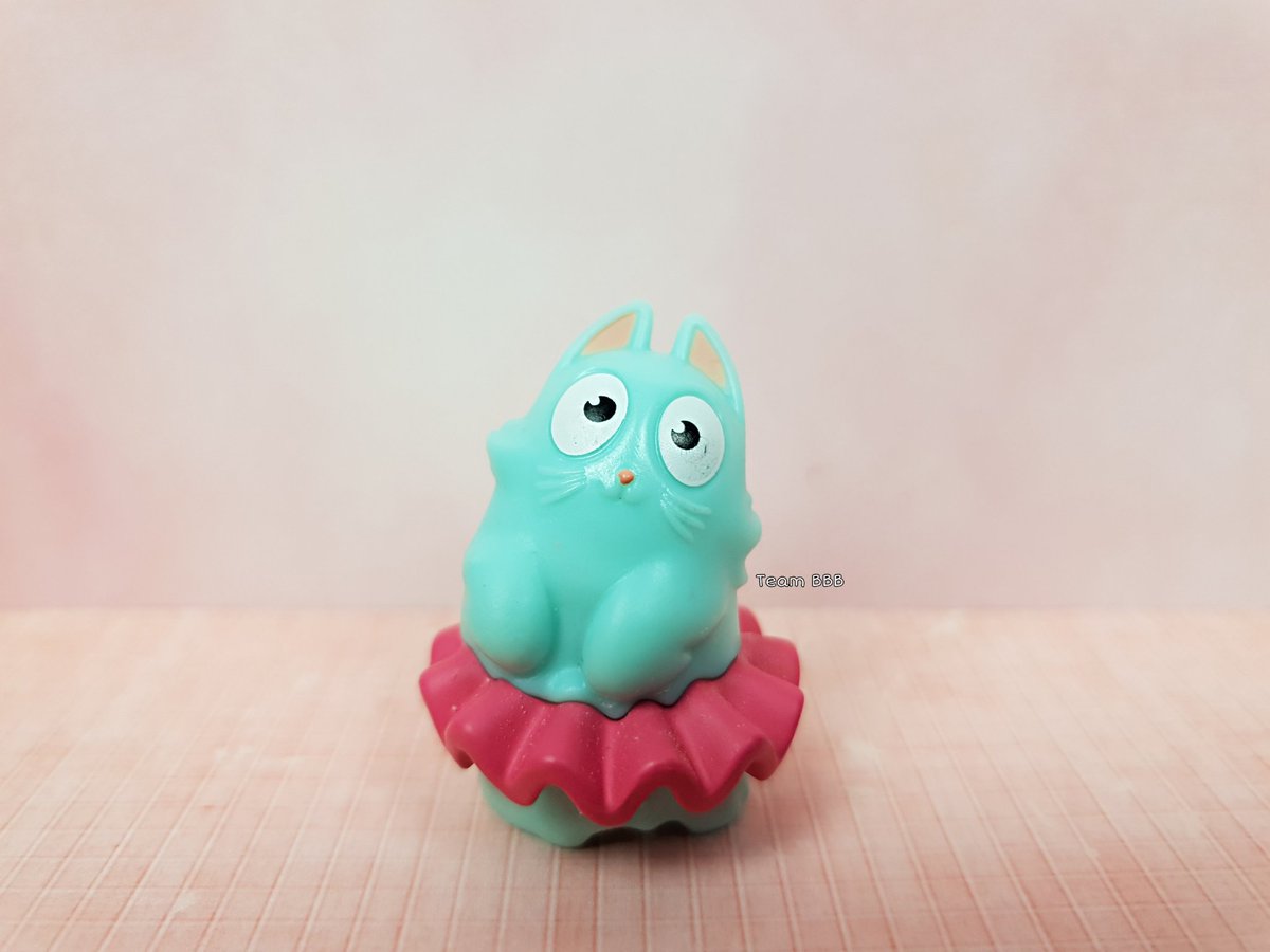 TeamBBB123's tweet photo. Gertrude the Ballerina Kitty wishes you all a great Sunday ❤
#LostKitty #lostkitties #kitty #cat #kittycat #ballerina #playdoh #Hasbro #HasbroLostKitties #lostkittiescollectables #ittybittykitty #gertrude #toy #toys #collectible #Collectibles #hasbrotoys
@Hasbro https://t.co/KN4NSza6hO