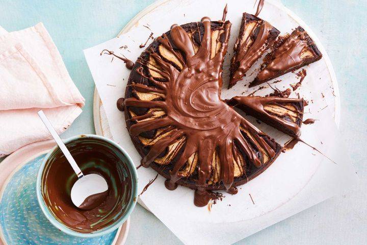ladypfarms's tweet photo. Looking for a gorgeous # glutenfree #dessert? You can't get past our #chocolate, #date, and #pear date with a creamy #chocolate topping!
(Please inbox us for full recipe)
#ladypfarms, https://t.co/FRSOwJx1IX