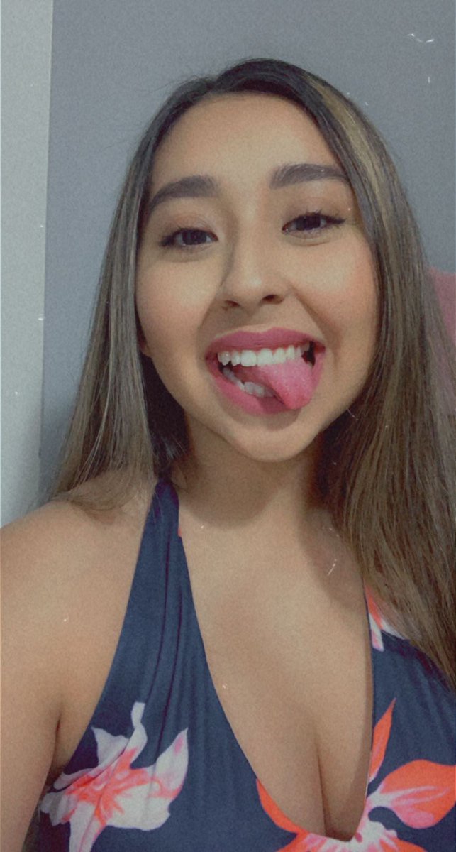 jxnniferm's tweet photo. a little selfie dump and i’ll show my teeth for the one time since i hardly smile 🥰 https://t.co/zJXHvXsvc6