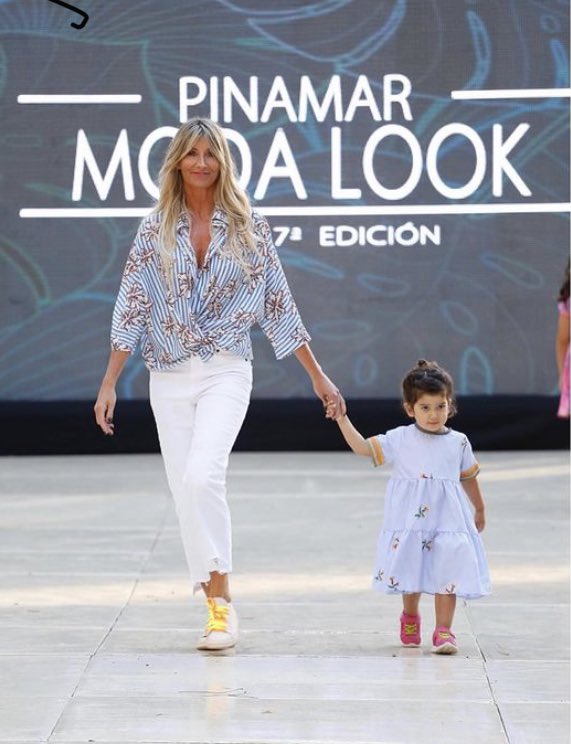 #pinamarmodalook <a href="/guillermoazarok/">Guillermo Azar</a> <a href="/PituDiMarco/">Pitu Di Marco</a> <a href="/solarosoledad/">sole solaro</a> <a href="/matyvirdo/">matias  virdo haro</a> <a href="/CharlyRonco/">Charly RoncoPR</a> <a href="/martinyeza/">Martín Yeza</a> <a href="/PinamarTurismo/">Pinamar Turismo</a>