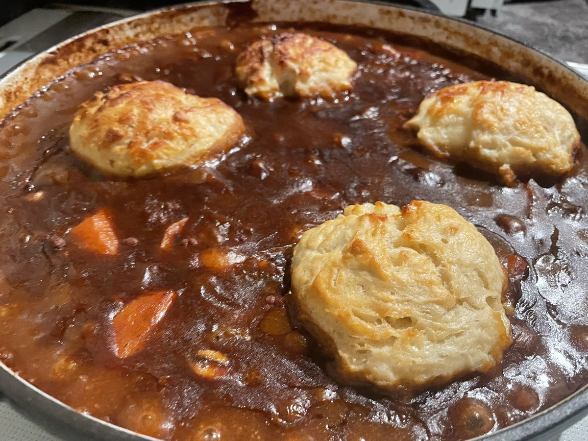 CraigyCorny's tweet photo. Sometimes only Mince/Cheesy dumplings n roasties will do. Actually it’s all times. #scrantastic https://t.co/vhjvqKIPMY