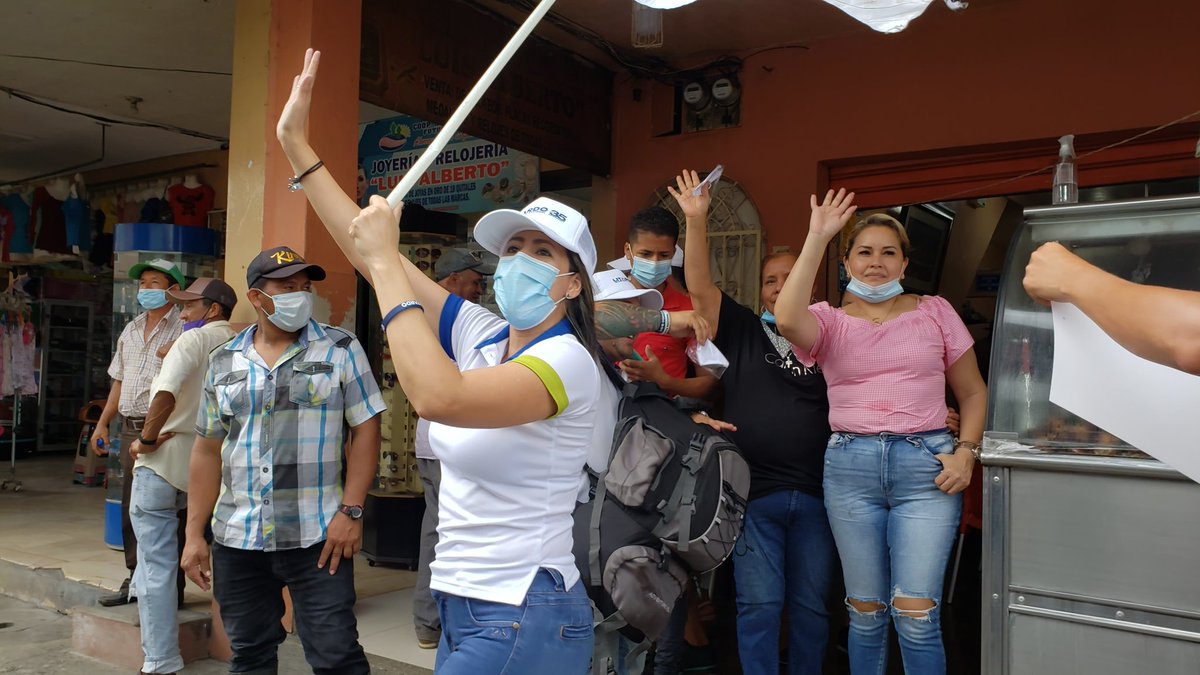 cesarlitardo's tweet photo. ��Muchas gracias Balzar! Qué gran recibimiento. Somos la renovada @35PAIS, la del diálogo y principios. Tenemos un solo objetivo: construir un mejor Ecuador 🇪🇨 para todos y todas. ¡Cuenten con nosotros!
#VuelveLa35 
#LitardoAsambleístaNacional 
#LitardoGaranteDeLaDemocracia https://t.co/nyP0GtbGrc