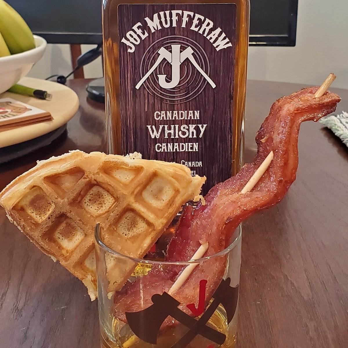 Best brunch ever! The Bourbon Brunch is served. #joemufferaw #joemufferawspirits #tastethelegend #whiskey #whisky #brunch #cocktails #Canadian <a href="/WhiskyOttawa/">Whisky Ottawa</a> <a href="/TheWhiskyWire/">Steve Rush</a> <a href="/WhiskyAdvocate/">Whisky Advocate</a> <a href="/whisky4everyone/">Whisky For Everyone</a>