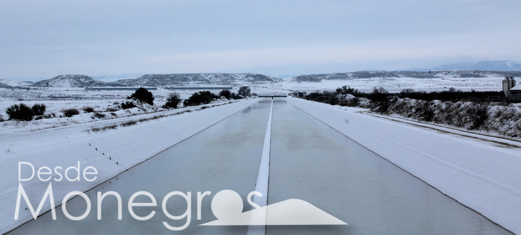 DesdeMonegros's tweet photo. La borrasca #Filomena deja estampas atípicas en Los Monegros, con una nevada que ha hecho historia. Aquí os dejamos las mejores fotos.

#nevadalosmonegros #losmonegros https://t.co/pbBWkogVh3